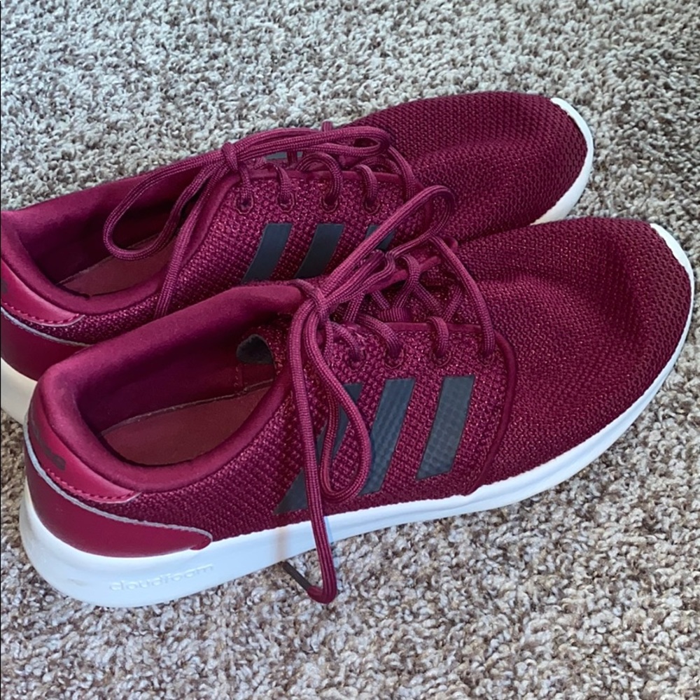 Adidas Sneakers